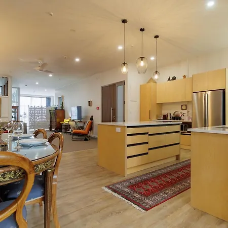 Inn Tutanekai - Central City Chic 3 Bedroom 2 Bathroom Apartment